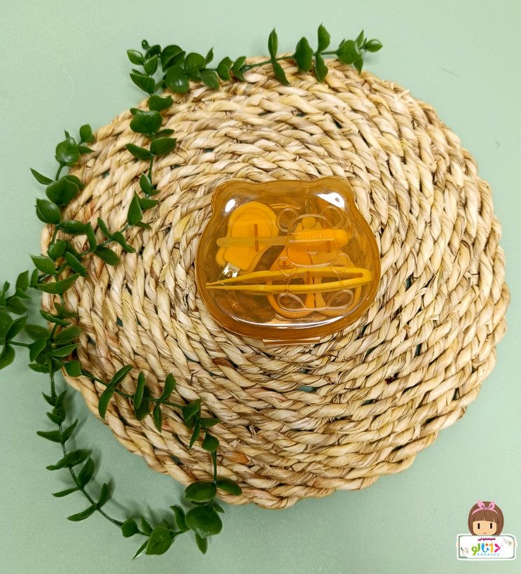 ست مانیکور و ناخنگیر طرح عروسکی با قاب شفاف